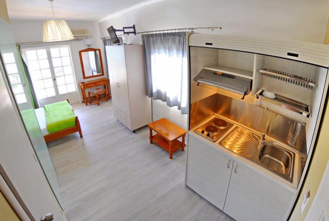 Apartament Vliho Bay & Yénion