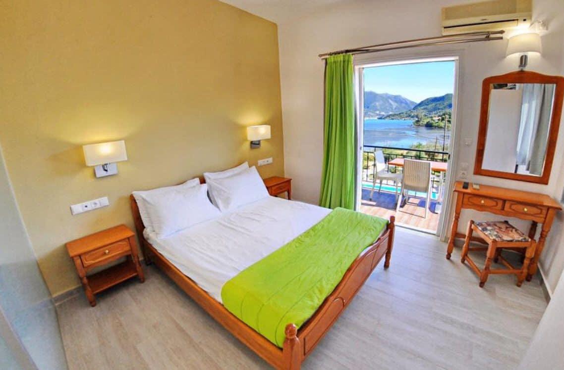 Apartament Vliho Bay & *
