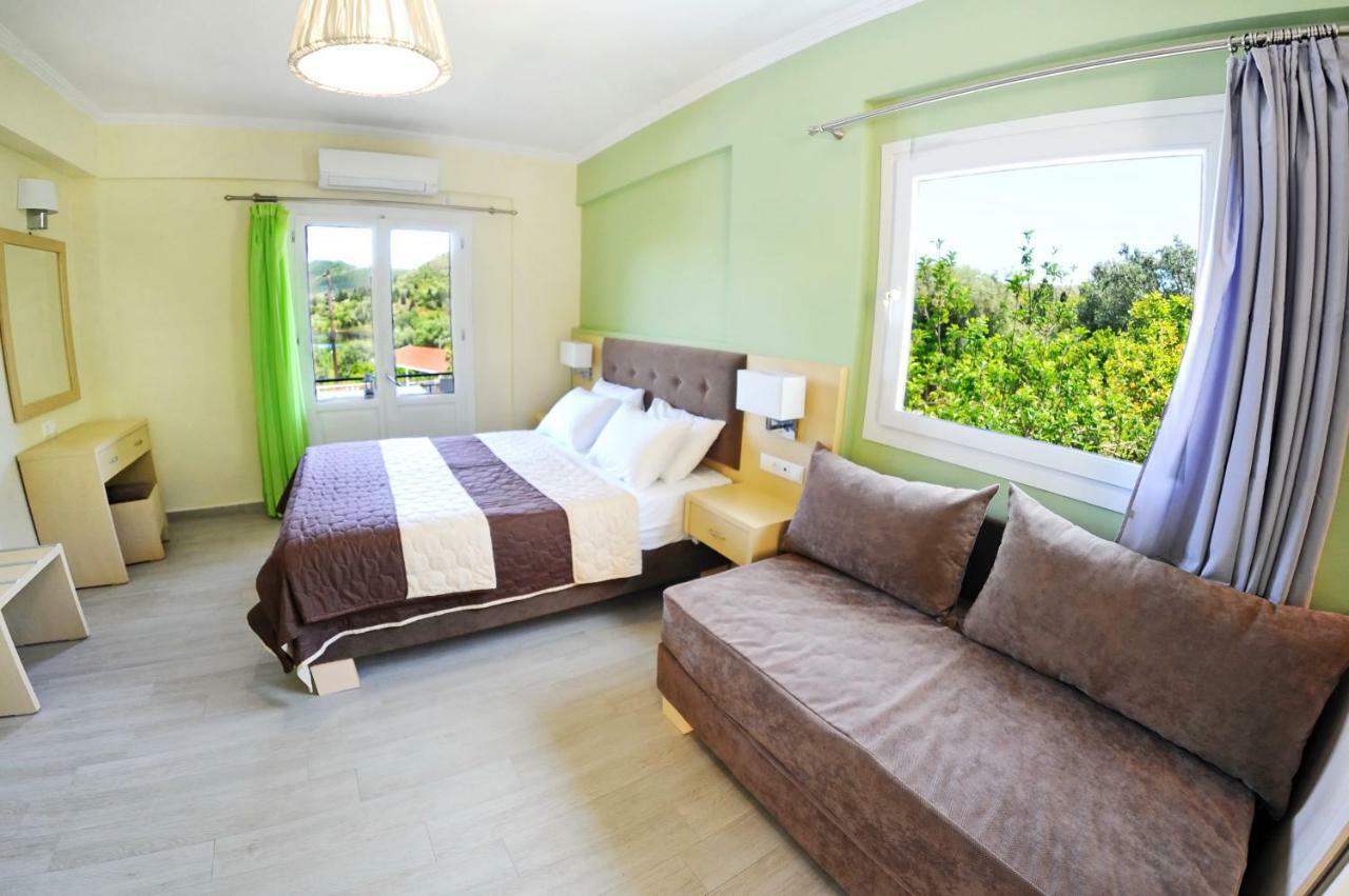 Apartament Vliho Bay & Yénion