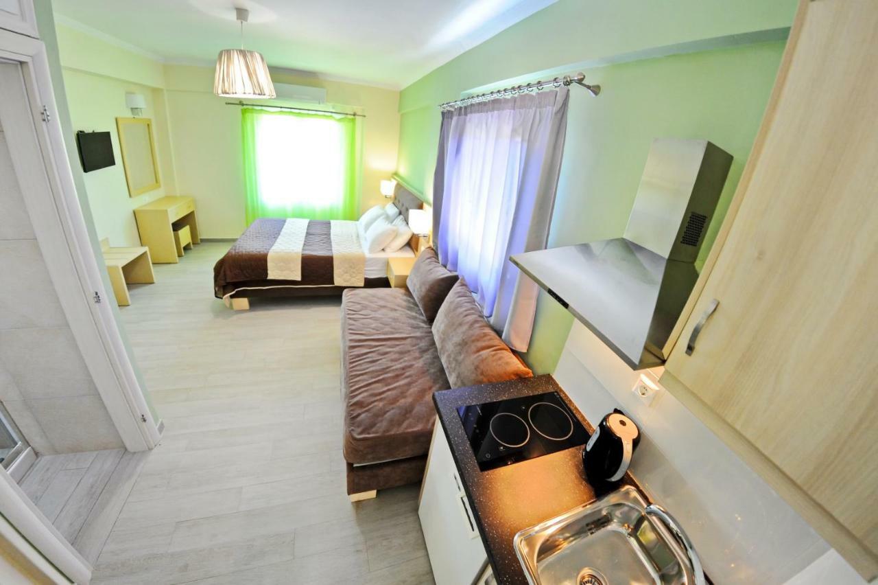 Apartament Vliho Bay & *