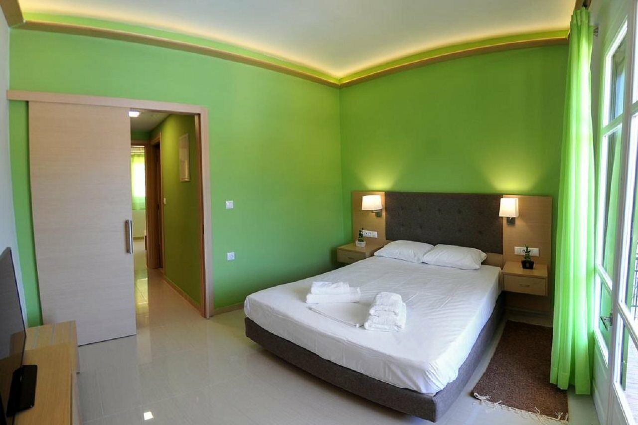 Apartament Vliho Bay & *